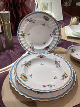 Carica l'immagine nel visualizzatore di Gallery, Spode servizio in Fine Bone China Made in England 40 pezzi Promo