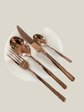 Carica l'immagine nel visualizzatore di Gallery, Posate Sambonet Linear PVD Copper
