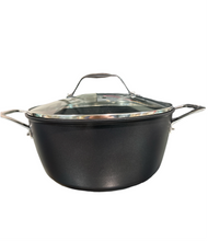 Load image into Gallery viewer, Barazzoni Black Titan 🇮🇪 casseruola antiaderente cm.24 con coperchio design Claudio Bellini