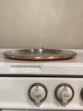 Carica l'immagine nel visualizzatore di Gallery, Teglia per farinata in rame martellato e stagnato