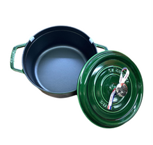 Load image into Gallery viewer, Staub Cocotte tonda verde cm.24