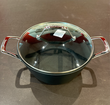 Load image into Gallery viewer, Barazzoni Black Titan 🇮🇪 casseruola antiaderente cm.24 con coperchio design Claudio Bellini