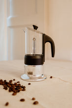 Carica l'immagine nel visualizzatore di Gallery, Caffettiera moka 3 tazze in vetro e alluminio pressofuso 🇮🇹