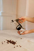 Carica l'immagine nel visualizzatore di Gallery, Caffettiera moka 3 tazze in vetro e alluminio pressofuso 🇮🇹