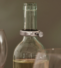 Carica l'immagine nel visualizzatore di Gallery, Alessi salvagoccia per vino