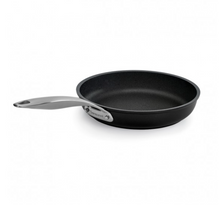 Load image into Gallery viewer, Barazzoni Black Titan 🇮🇹 padella antiaderente cm.20 design Claudio Bellini