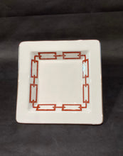 Carica l'immagine nel visualizzatore di Gallery, Richard Ginori Vassoio svuotatasche quadrato 18 Gio Ponti dec. Catene rosso scarlatto
