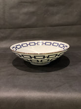 Carica l'immagine nel visualizzatore di Gallery, Richard Ginori 1735 Impero Catene blu zaffiro Centro tavola 26,5 cm.