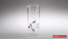 Carica l'immagine nel visualizzatore di Gallery, Caraffa realizzata a mano in vetro borosilicato con all'interno un animale marino.