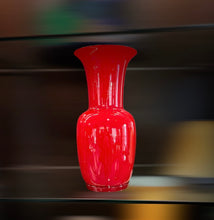 Load image into Gallery viewer, Venini vaso Opalino rosso

