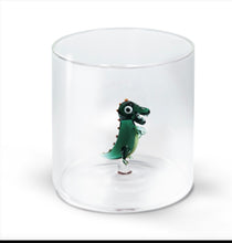 Load image into Gallery viewer, Bicchiere in vetro borosilicato con soggetto
