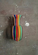 Carica l'immagine nel visualizzatore di Gallery, Vaso in vetro soffiato a cannette verticali multicolor
