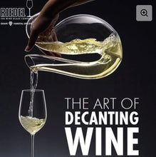Load image into Gallery viewer, RIEDEL Decanter Curly  realizzato a mano
