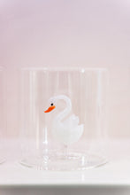 Carica l&#39;immagine nel visualizzatore di Gallery, Bicchiere in vetro borosilicato con soggetto fenicottero
