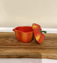 Load image into Gallery viewer, Staub cocotte in ceramica “ peperone”🌶️
