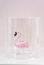 Carica l&#39;immagine nel visualizzatore di Gallery, Bicchiere in vetro borosilicato con soggetto fenicottero
