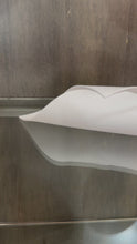 Load and play video in Gallery viewer, Porta grissini bianco in SSM *Corian cm.30
