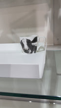 Load and play video in Gallery viewer, Vassoio bianco in SSM *Corian 46x32 cm.
