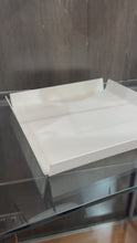 Load and play video in Gallery viewer, Vassoio bianco in SSM *Corian 30x30 cm.
