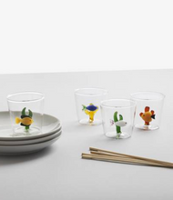 Load image into Gallery viewer, Ichendorf Tumbler Marine Garden - Pesce rosa Alga blu
